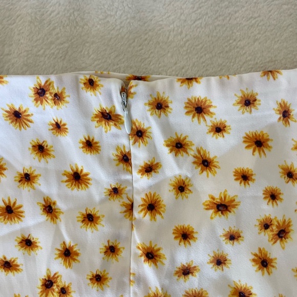 WeWoreWhat Sunflower Mini Skirt - Picture 7 of 10